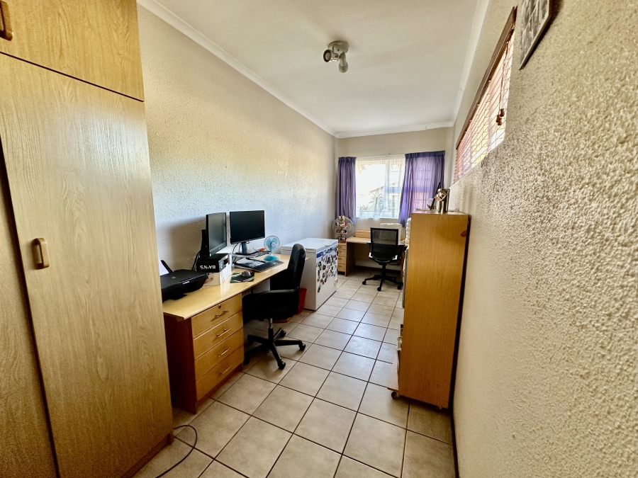 4 Bedroom Property for Sale in Tygerdal Western Cape